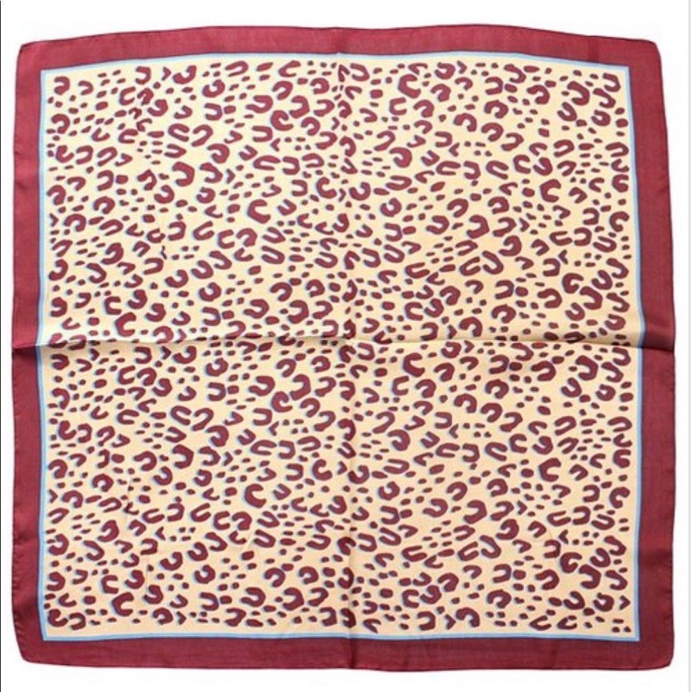 Burgundy Leopard 🐆 Print Scarf